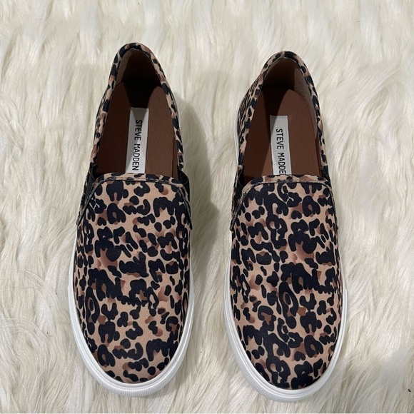 Women’s Steve Madden Symba Cheetah Slip on Shoes 8.5 US! - Picture 3 of 11
